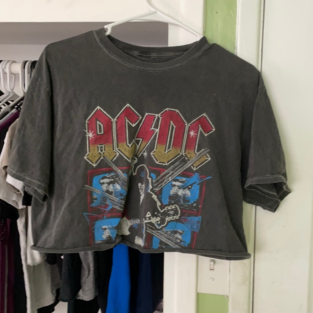 AC/DC crop top size s/m